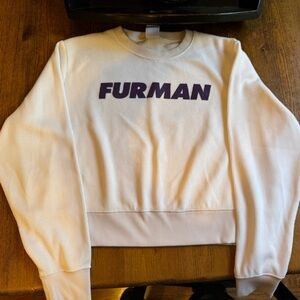 Nike women’s long sleeve top, size L.
Excellent condition- like new.